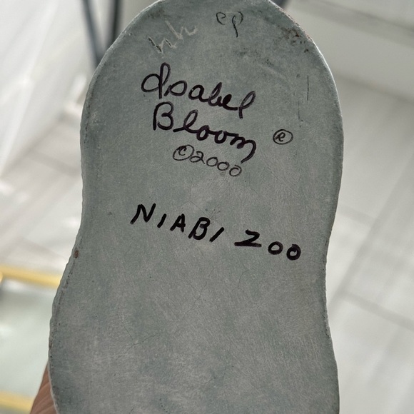 Isabel Bloom Baby Elephant from 2000 Signed by the Artist - Picture 5 of 9